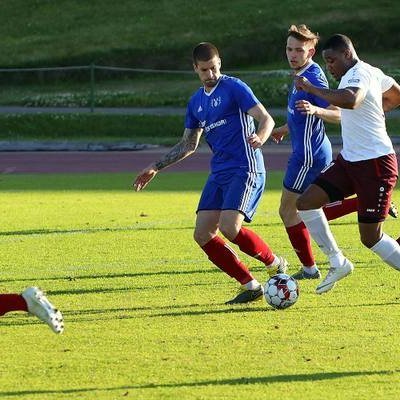 Kyen Nicholas fékk úr litlu að moða gegn Víði Garði. MYND:ÓAB