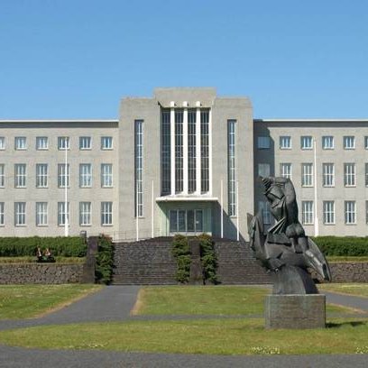 Útgáfu brautskráningarskírteina HÍ í tilteknum heilbrigðisgreinum flýtt