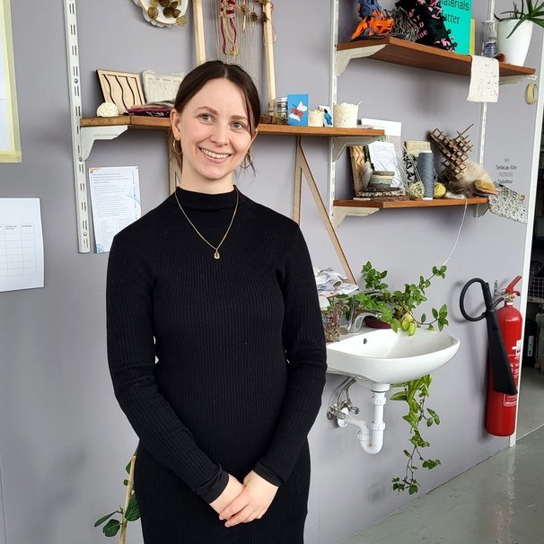 Margrét Katrín Guttormsdóttir flutti til Blönduóss fyrir einu og hálfu ári til að taka við umsjón TextílLabi Textílmiðstöðvar Íslands. Myndir: PF.