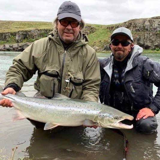 Nigel Hawkins ásamt Róbert Haraldssyni leiðsögumanni. Mynd:FB/Blanda-Svartá.