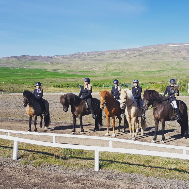 Verðlaunahafar í barnaflokki. Mynd: Þytur.