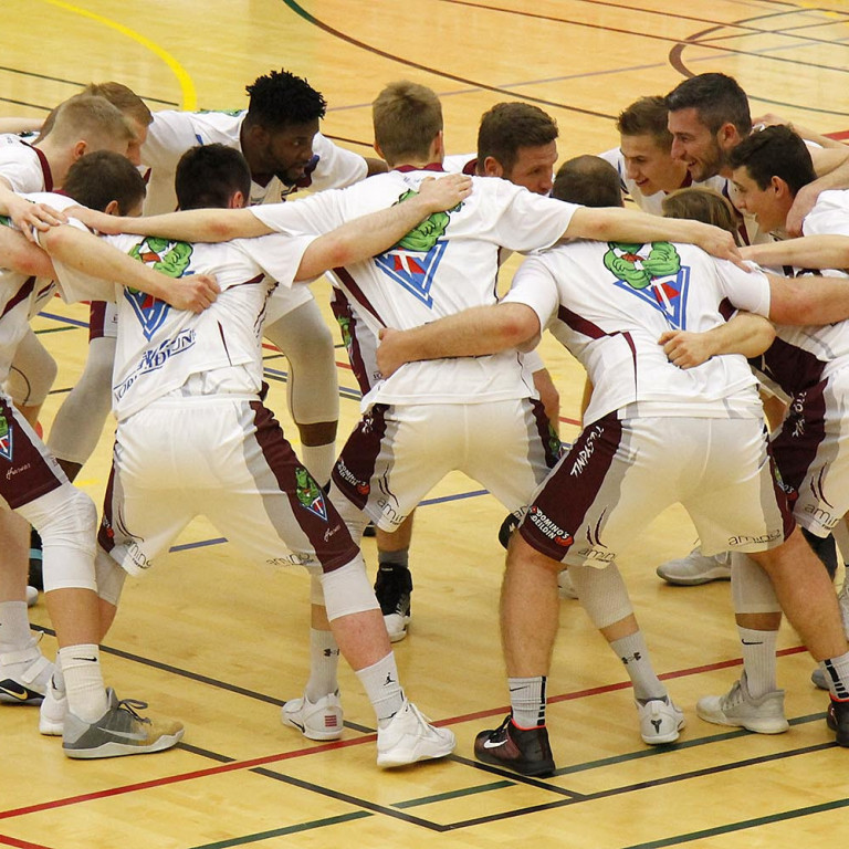 Leikmenn Tindastóls hafa enn ekki fundið taktinn. Það hlýtur að gerast fyrr en síðar. MYND: ÓAB