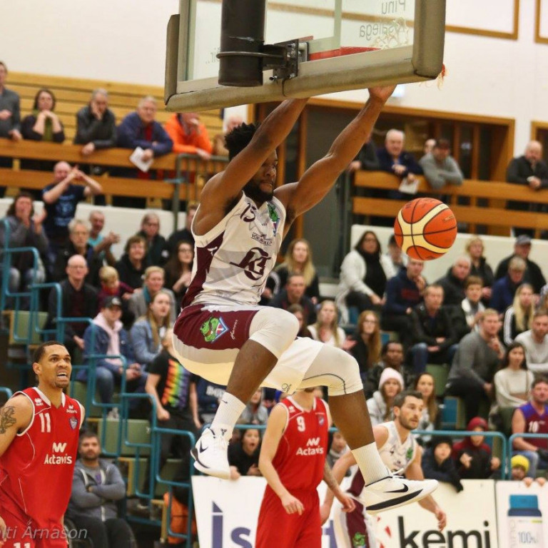 Hester í léttri sveiflu. Mynd: Hjalti Árna.