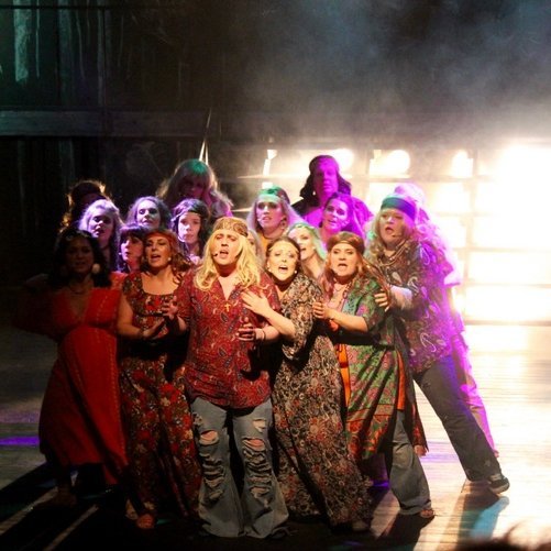 Úr sýningu Leikflokks Húnaþings vestra á Hárinu. Myndir:Berglind Þorsteinsdóttir.