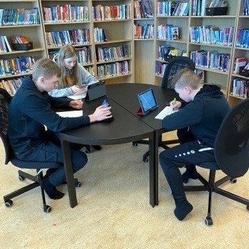 Bókasafn Höfðaskóla. Mynd: hofdaskoli.is.