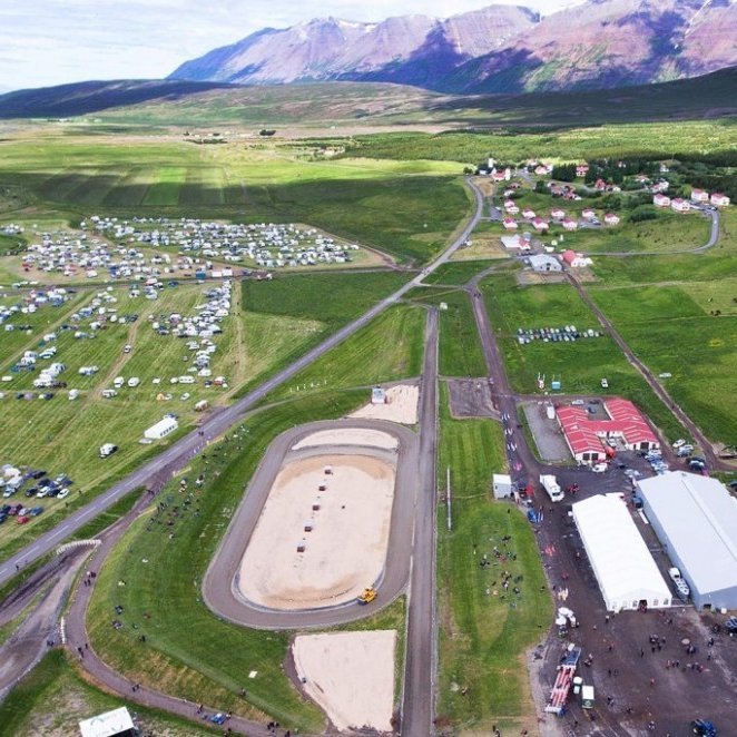 Séð yfir mótssvæðið á Hólum sumarið 2016. MYND: HINIR SÖMU