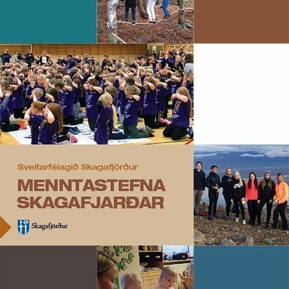 Kápa Menntastefnu Skagafjarðar. Bæklingurinn var hannaður og prentaður hjá Nýprenti.