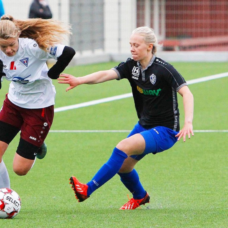 Vigdís Edda í baráttunni með liði Tindastóls síðasta sumar. MYND: ÓAB