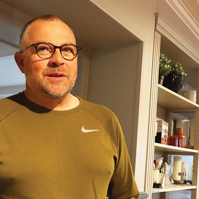 Róbert Óttarsson bakarameistari. Hann er ekki 140 ára en bakaríið er það. MYND: ÓAB