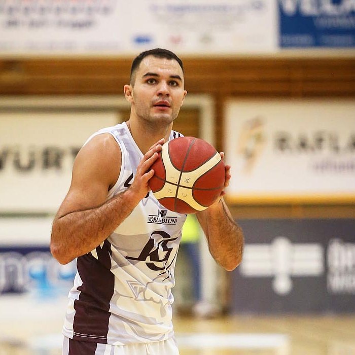 Antanas Udras átti ágæta leik með liði Tindastóls í gærkvöldi. Hér er kappinn á vítalínunni í október. MYND: HJALTI ÁRNA