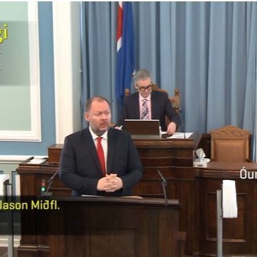 Bergþór Ólason beinir spurningum til landbúnaðarráðherra er varða ófrágengna samninga við bændur sem þurftu að skera niður fé vegna riðu sl. haust. Mynd: Skjáskot af vef Alþingis.