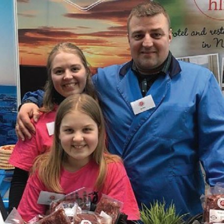 Þröstur, Kolbrún Birna Jökulrós og Hallgerður Harpa Vetrarrós á Local Food Festival í
Hofi á Akureyri. MYNDIR AÐSENDAR