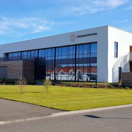 Samkvæmt heimildum Feykis má fljótlega búast við auglýsingu frá Byggðastofnun um tvö ný og sérhæfð störf við nýtt svið sem sjá á um eftirlit með póstþjónustu. Mynd: PF.