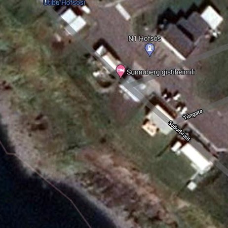 Loftmynd af því svæði sem olíumengunin átti sér stað á Hofsósi. Mynd: Google Map.