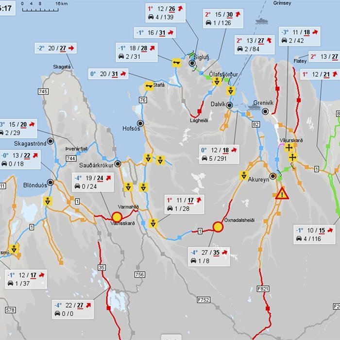 Færðin á Norðurlandi kl. 15:17 í dag. SKJÁSKOT