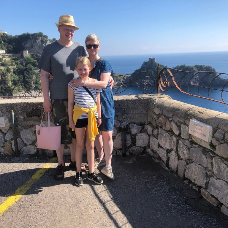 Fjölskylda Einars á ferðalagi. MYND AÐSEND