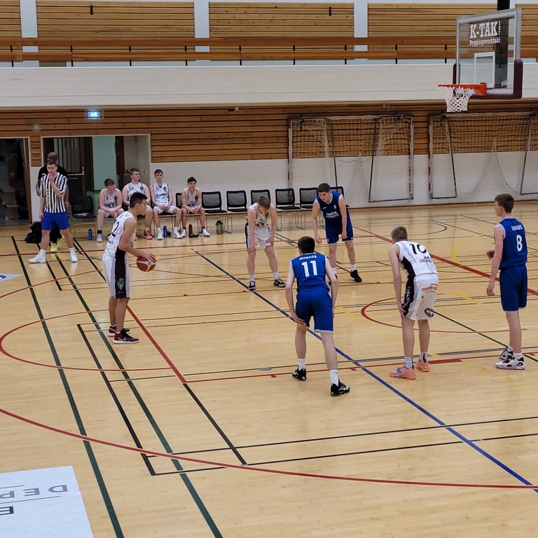 10.fl.karla að spila á móti ÍR um helgina. Ljósmyndir: Hjalti Vignir Sævaldsson