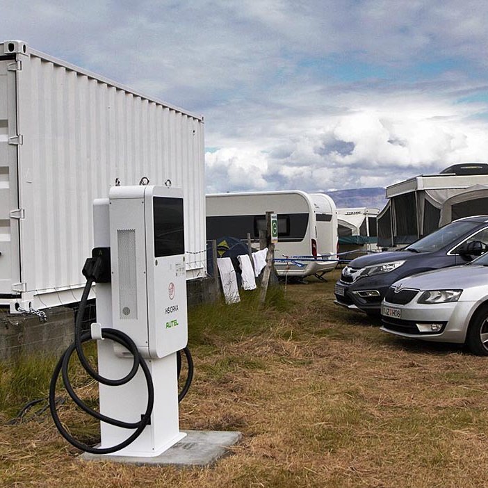 Mynd af einni rafhleðslustöðinni við spennistöðina á Nöfum ofan Sauðárkróks. MYND AF VEF UMFÍ