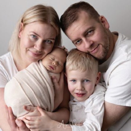 Ingunn Sandra og Birgir Ingvar með Rúrik Leví og Anneyju Evu. MYND AÐSEND