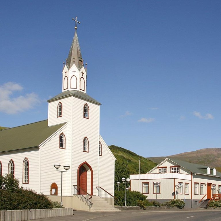 Sauðárkrókskirkja sumarið 2008. MYND: ÓAB