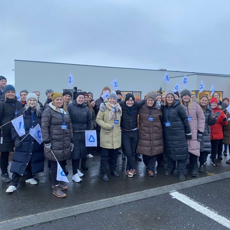 Mynd tekin þegar verkfall hófst.