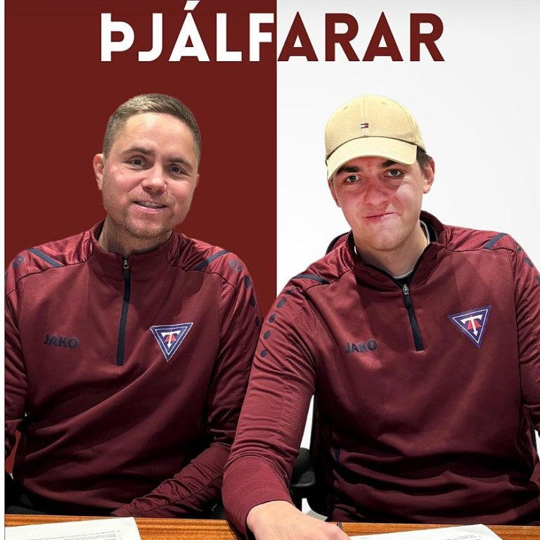 Donni og Konni glaðbeittir við undirritun samninga. MYND: TINDASTÓLL.IS