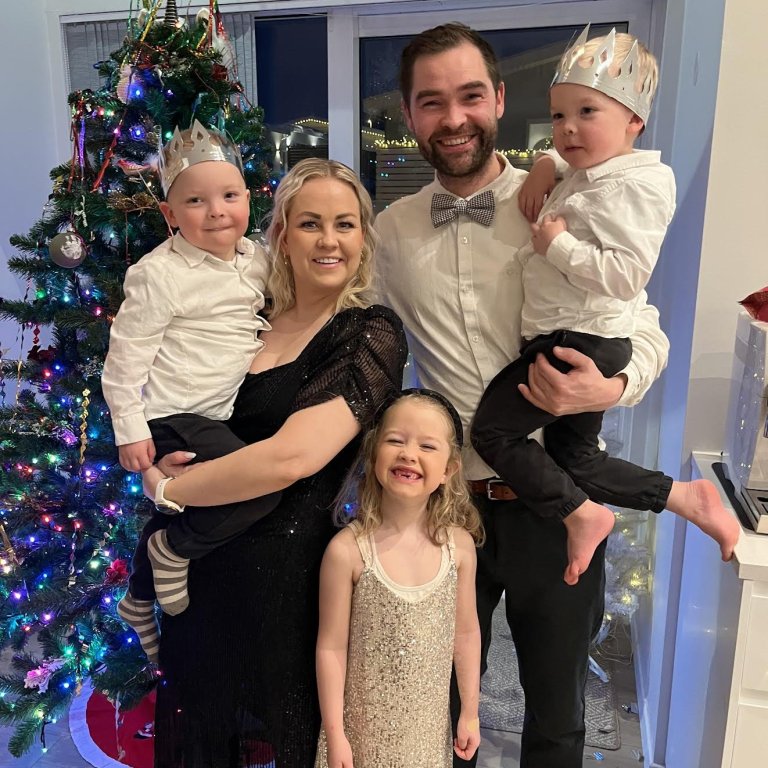 Fjölskyldan á jólunum. Sigrún ásamt Arnari manni sínum og börnunum; Jóni Ými, Sigfúsi Orra og Rebekku Eik. MYNDIR AÐSENDAR