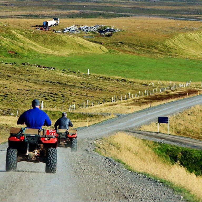 Skagavegur á fallegum sumardegi. MYND: ÓAB
