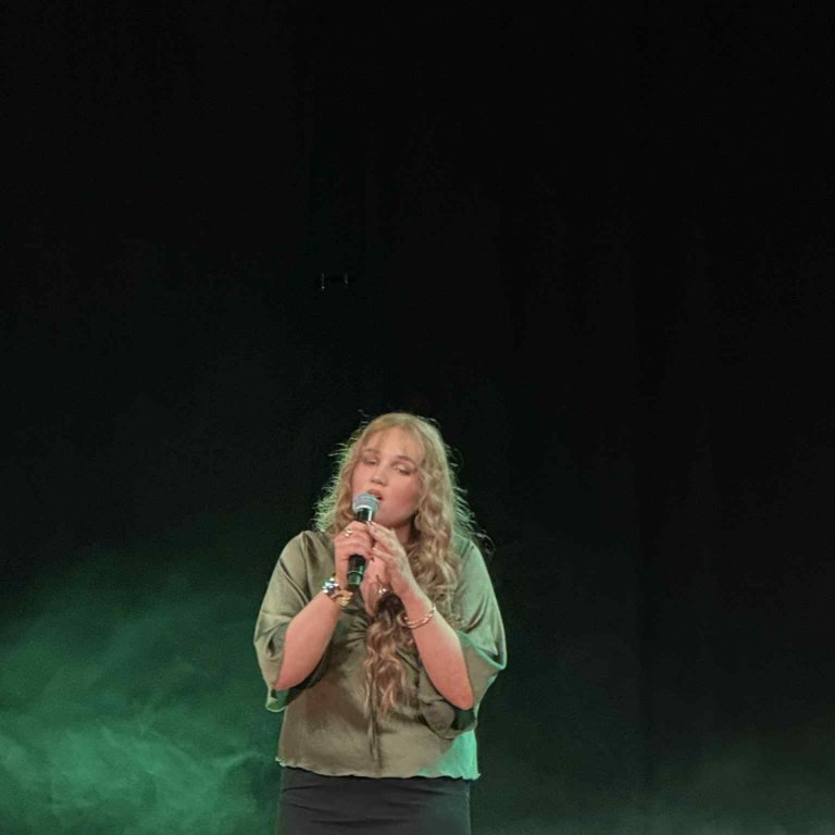 Sigurvegari kvöldsins. MYND GG