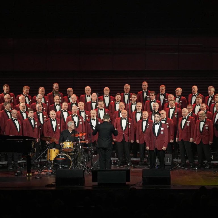 Hér má sjá Guðmund á Hóli syngja í Hörpu í haust. MYND MUMMI LÚ