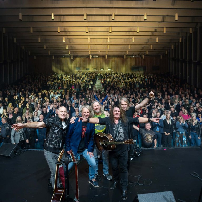 Gilduliðar fyrir framan aðsáendur sína. MYND AÐSEND