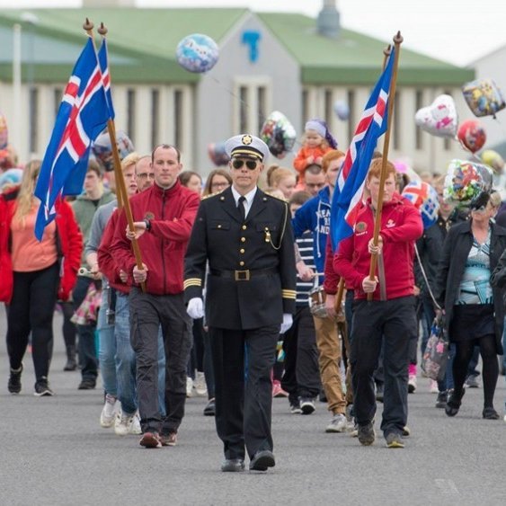 17. júní skrúðganga á Blönduósi 2015. Mynd: Róbert Daníel Jónsson.