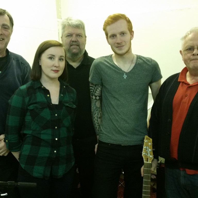 Hluti af hópnum sem stendur fyrir tónleikunum. Mynd: KSE