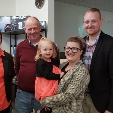 Eigendur Villunnar þau Eyrún, Sveinn, Jónína, með dótturina Bergdísi Lilju, og Eyþór. Myndir:FE