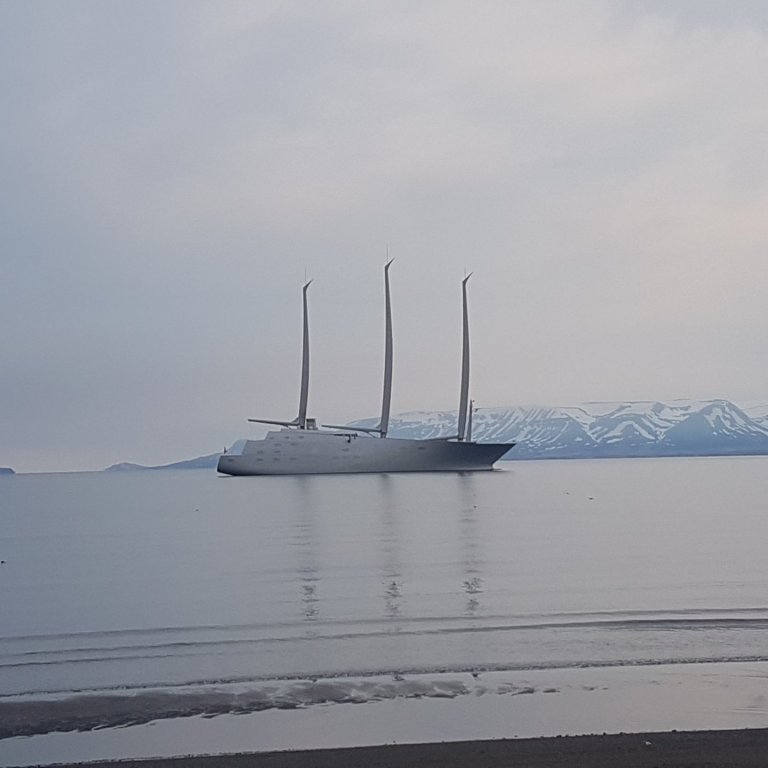 Snekkjan heitir því snubbótta nafni A. Mynd: SiggaG