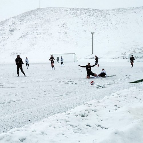Stólastúlkur unnu Mosfellinga í snjóbolta í Lengjubikarnum í gær