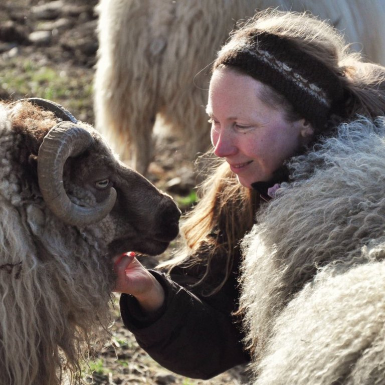 Karólína í sínu besta umhverfi. MYND FACEBOOK