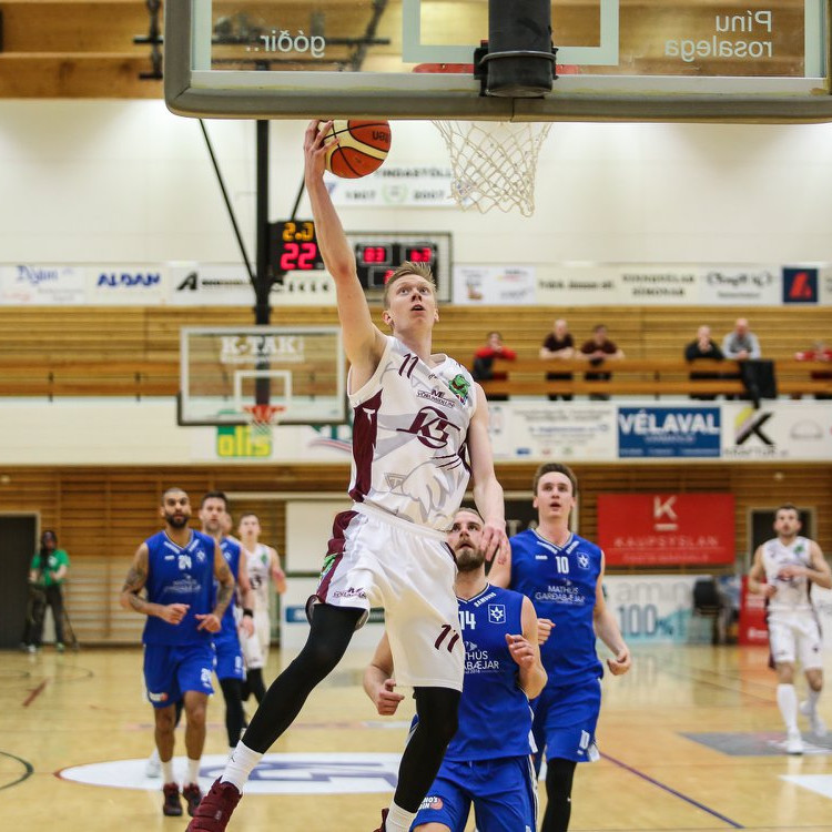 Hannes með Stjörnuliðið á hælunum. MYND: HJALTI ÁRNA