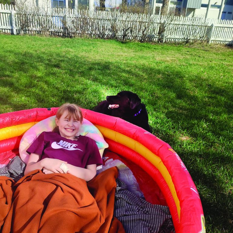 Ísafold Sól og Ísey í sólskinsskapi. MYND AÐSEND