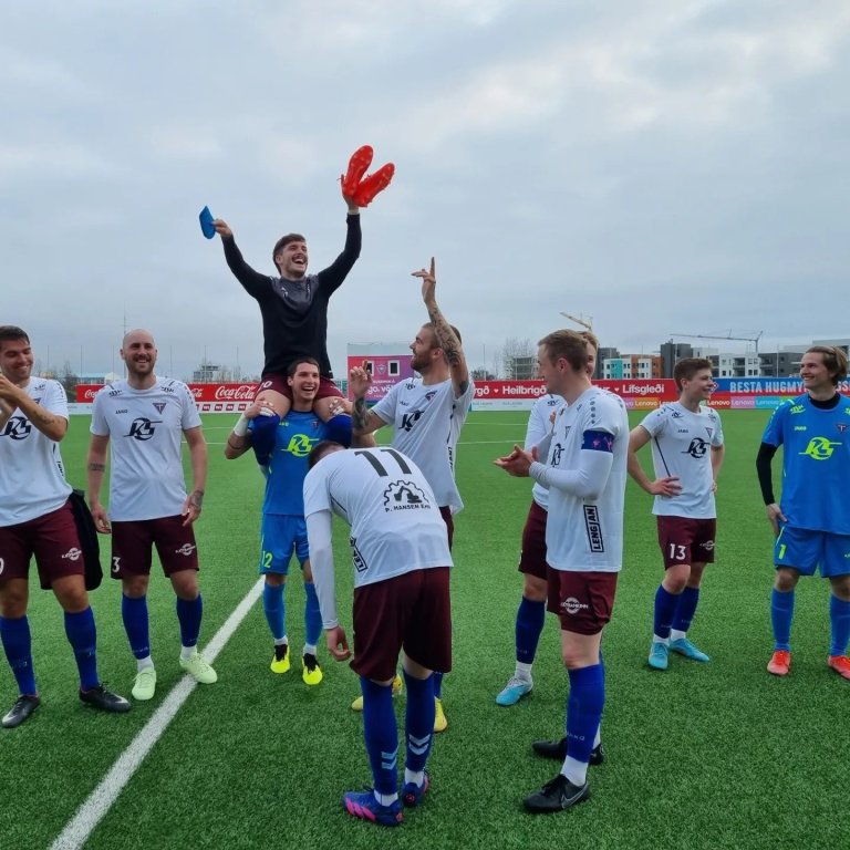 Stólarnir fagna að leik loknum. Mynd: Tinna Kristín Stefánsdóttir