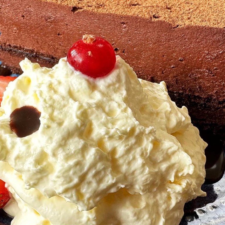 Ein af kökutegundunum sem hægt er að gæða sér á á Hólum. Þetta er se msagt ekki mynd af eftirréttinum sem sagt er frá í fréttinni. MYND: ÓAB