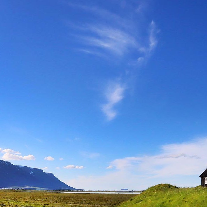 Sjávarborgarkirkja á fallegum degi. MYND ÓAB