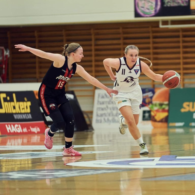 Eva í leiknum á móti Aþenu. Mynd tekin af Facebook-síðu Körfuknattleiksdeildar Tindastóls.