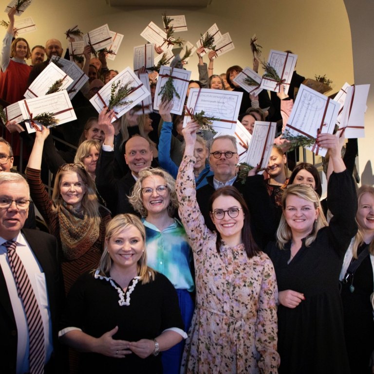 Styrkþegar með viðurkenningarskjölin. MYND Leifur Wilberg Orrason