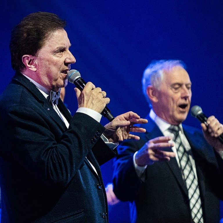 Geirmundur í syngjandi sveiflu í Hörpunni. MYND MUMMI LÚ