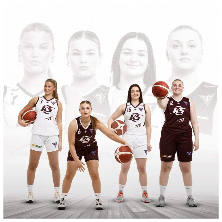 Brynja, Klara, Emma og Rannveig. Mynd: Davíð Már.