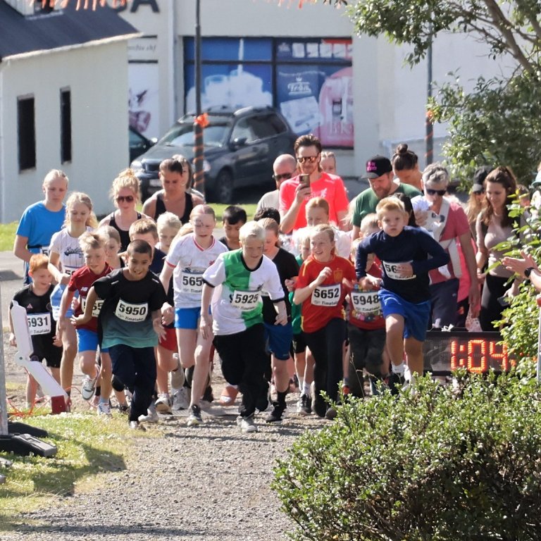 Frá fjölskylduhlaupi á Eldi í Hún. Mynd: Eydís Ósk.