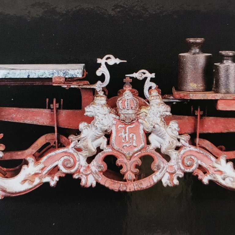 Hér má sjá mynd af umræddri vigt sem prýðir forsíðu Skagfirðingabókar 2016. MYND RÖKKVI SIGURLAUGSSON