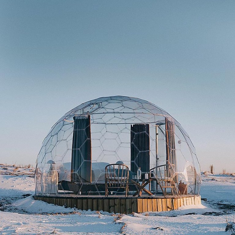 Hér má sjá kúluhús eins og þau sem verða í Víðidalnum. Myndirnar sem hér fylgja sýna kúluhús Aurora Igloo við Hellu á Suðurlandi. AÐSENDAR MYNDIR