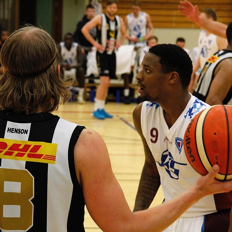 Anthony Gurley átti frábæran leik með Stólunum í kvöld. Hann endaði með 26 stig og reyndist KR-ingum erfiður.  MYNDIR: ÓAB